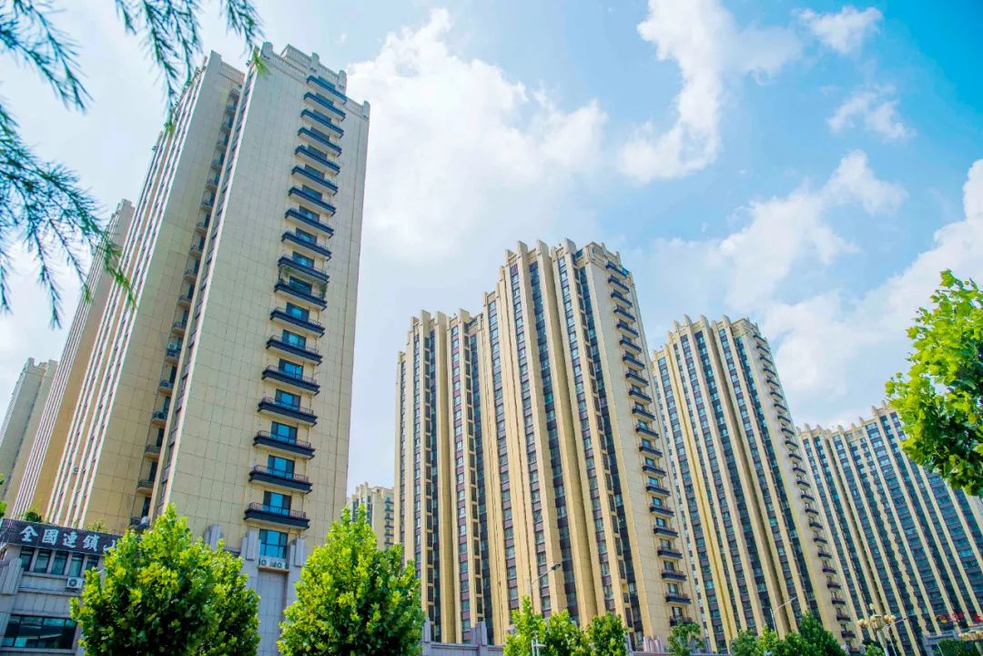 房地产贷款增速持续下降部分购房者反映需排队等放款(图)