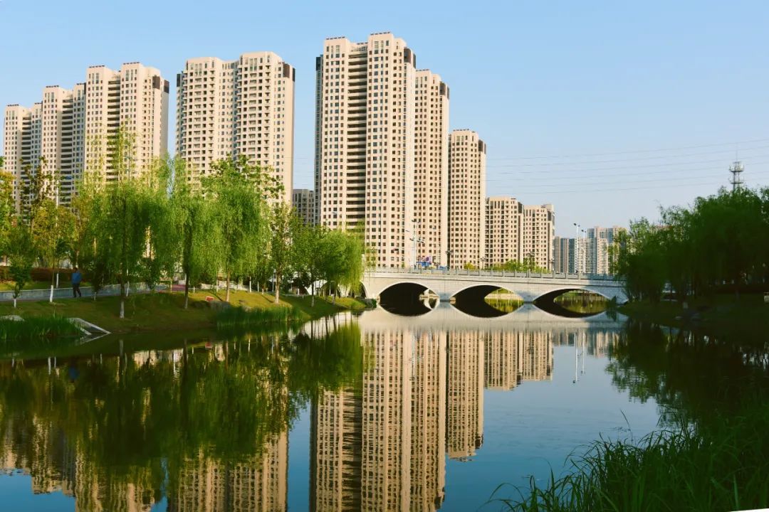 房地产贷款增速持续下降部分购房者反映需排队等放款(图)